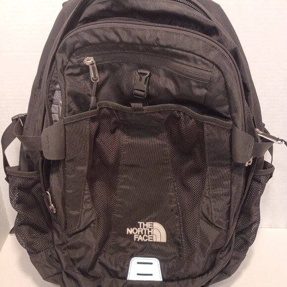 The NORTH FACE "Recon" Black Ruck Sack Back Pack *Excellent Condition - Picture 14 of 14